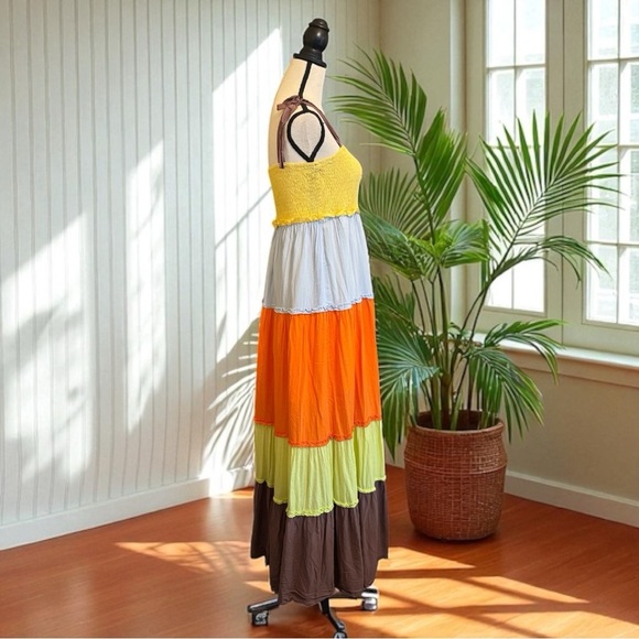 Davi & Dani Colorblock Tiered Maxi Dress - Size Small - Boho, Vacation, Beach - Picture 6 of 16